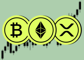 XRP, Bitcoin, Ethereum Surge While Chainlink Faces Wallet Decline in 2025