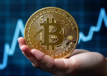 Bitcoin Dominance Rises as Altcoin Momentum Stalls, Key Indicators Suggest a Rebound
